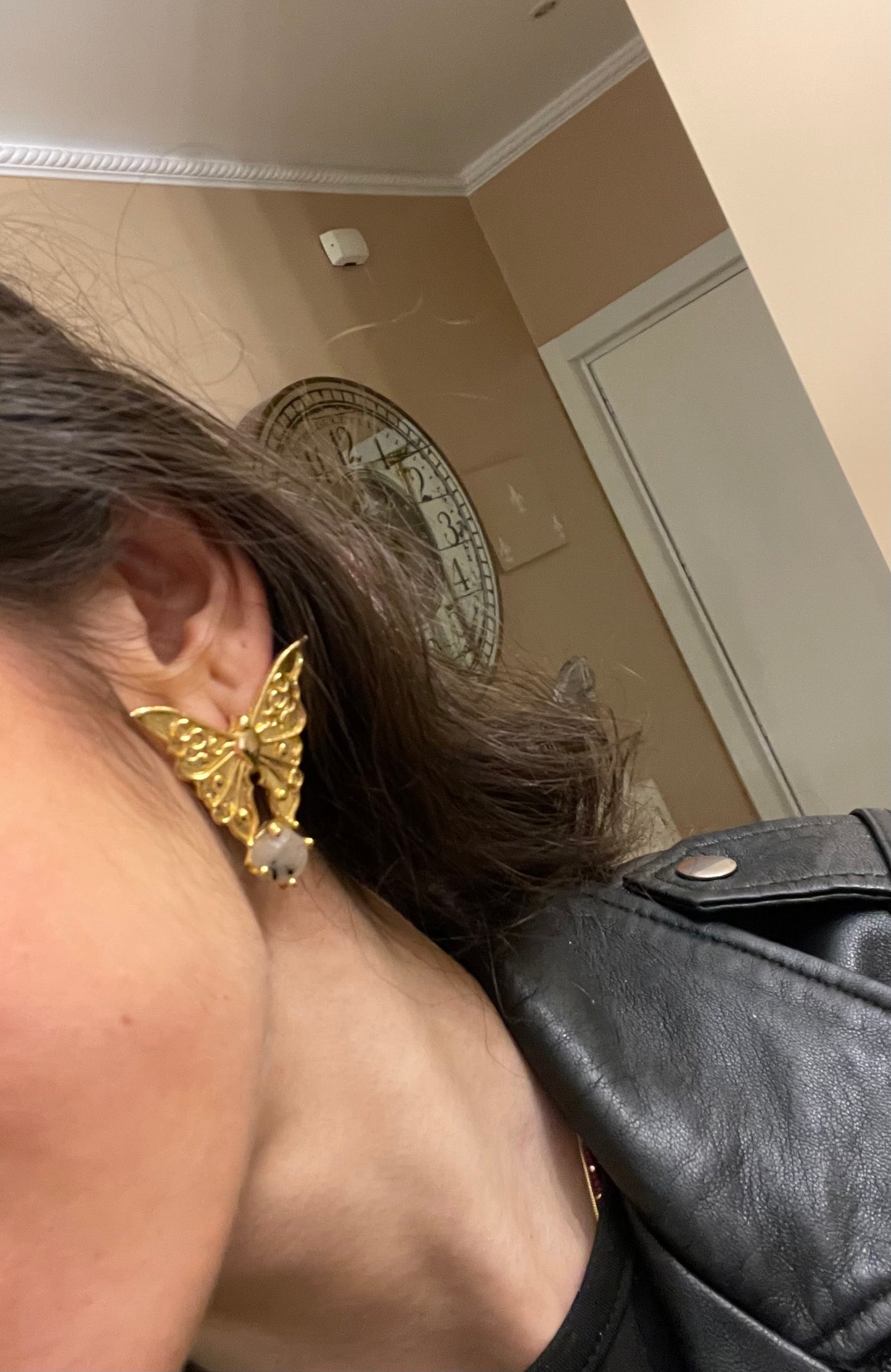 Aretes Mariposa Dorada con Cuarzo Rutilado